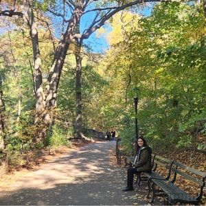 Meet your Posher, Cynthia